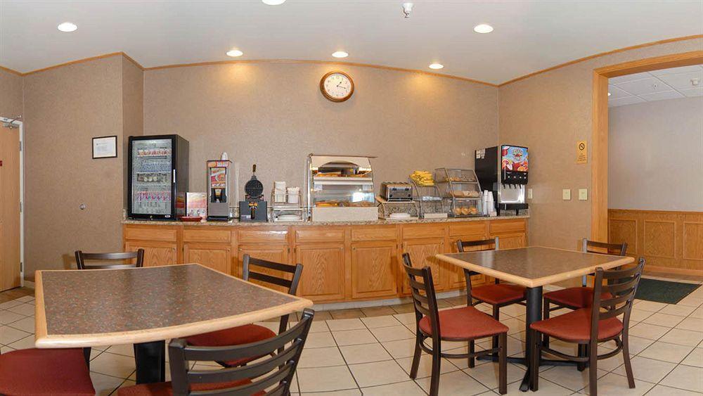 Best Western Wapakoneta Inn Bagian luar foto
