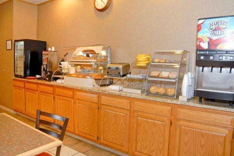 Best Western Wapakoneta Inn Bagian luar foto