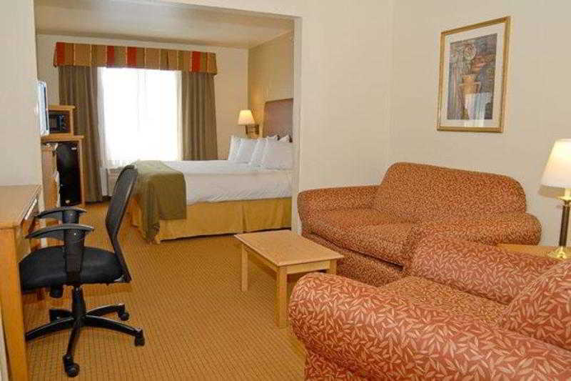 Best Western Wapakoneta Inn Bagian luar foto
